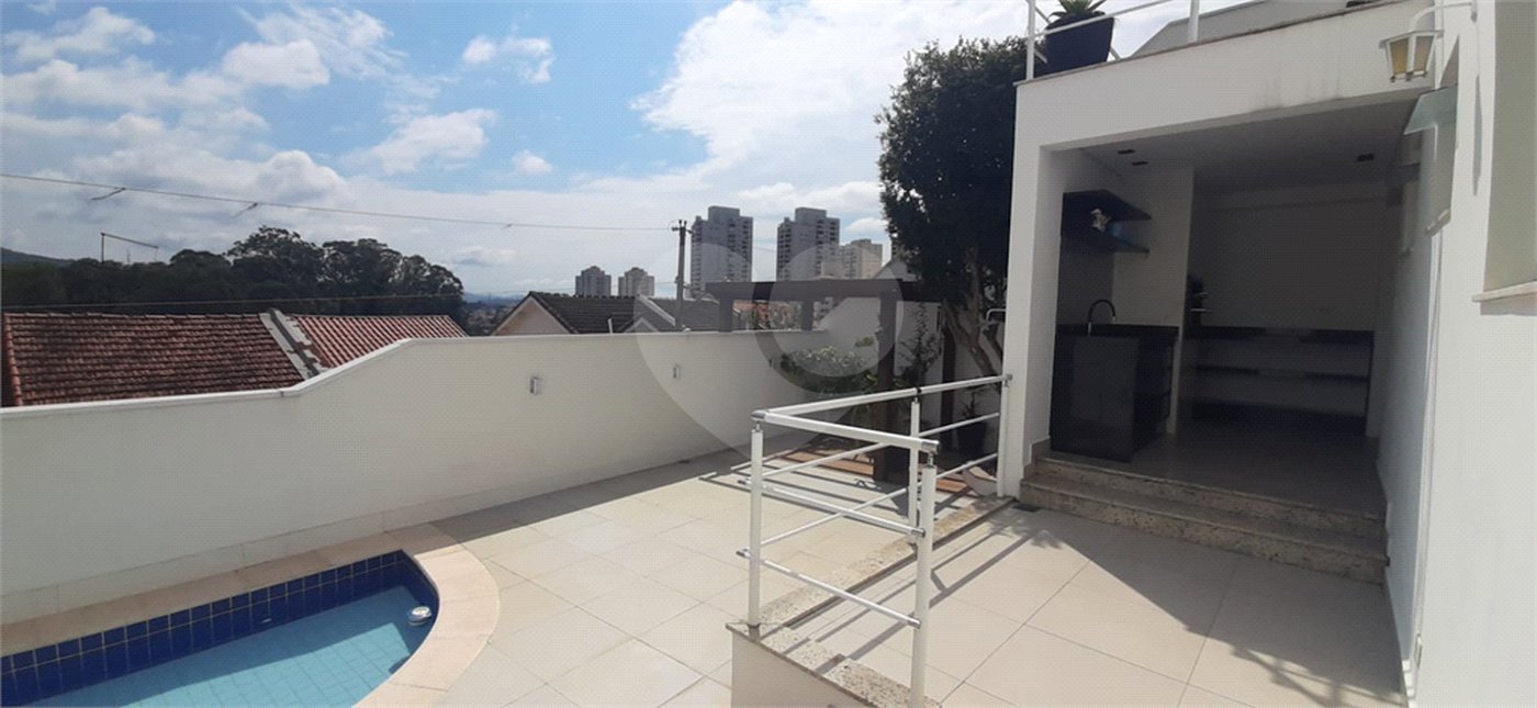 Sobrado à venda com 4 quartos, sendo 2 suítes, em Tucuruvi, São Paulo, SP