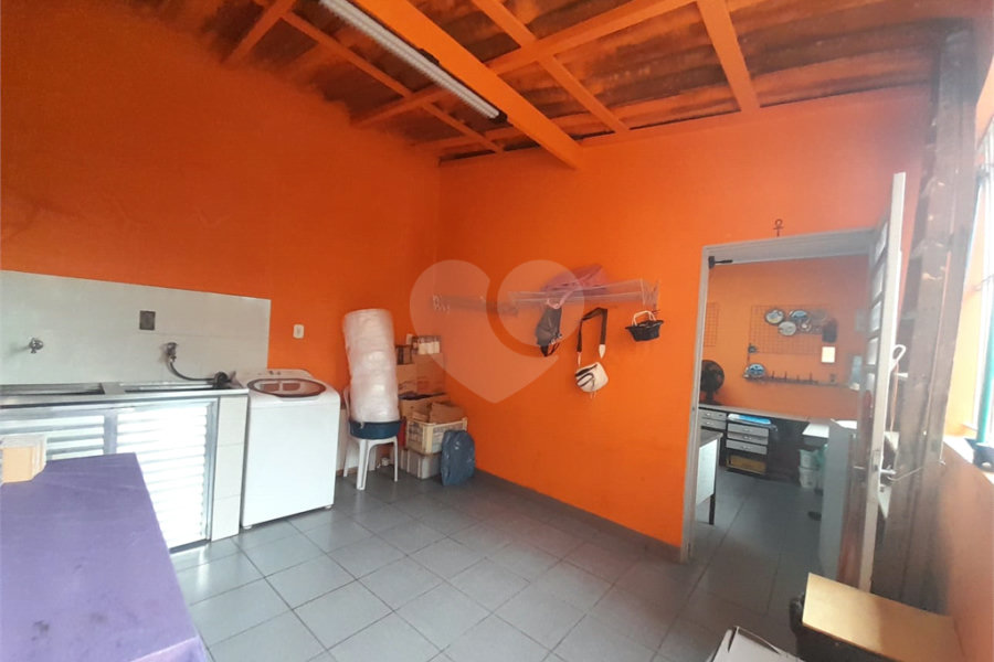 Sobrado à venda com 4 quartos, sendo 1 suíte,  em Saúde, São Paulo, SP
