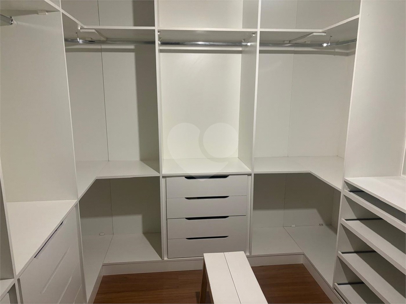 Casa à venda com 2 quartos no condomínio Altos do Boa Vista, São Roque - SP