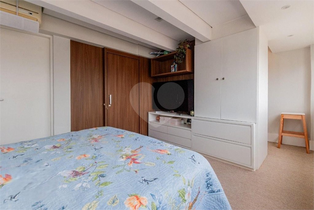 Cobertura à venda com 2 suítes em Vila Olímpia, São Paulo, SP