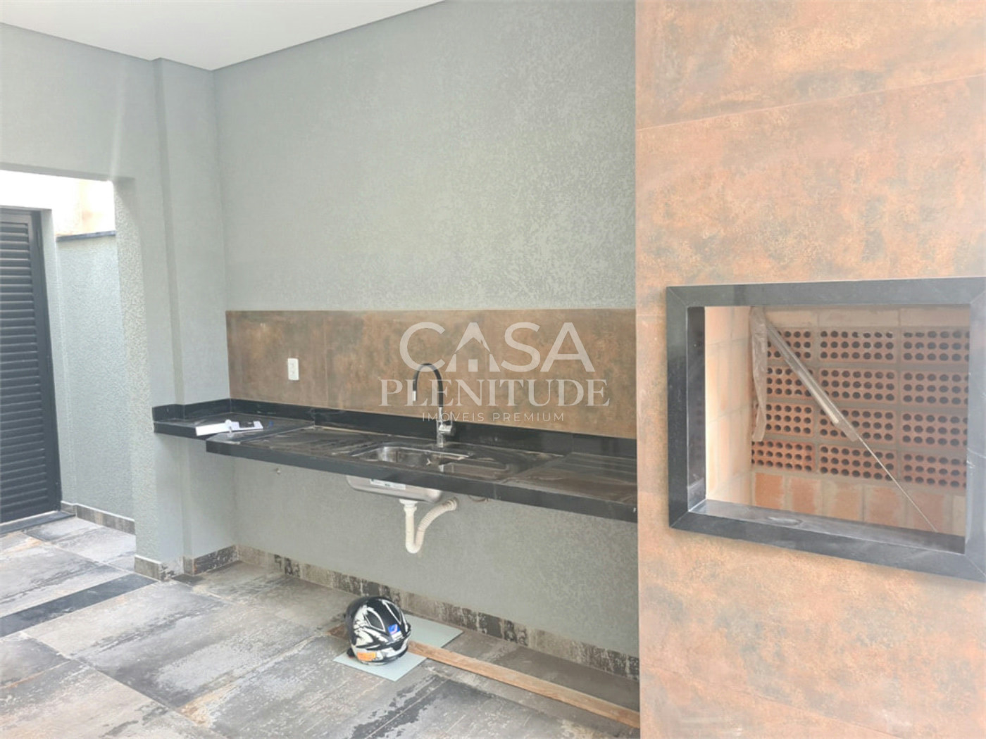Casa em condomínio à venda com 3 quartos, sendo 1 suíte, em Wanel Ville, Sorocaba, SP