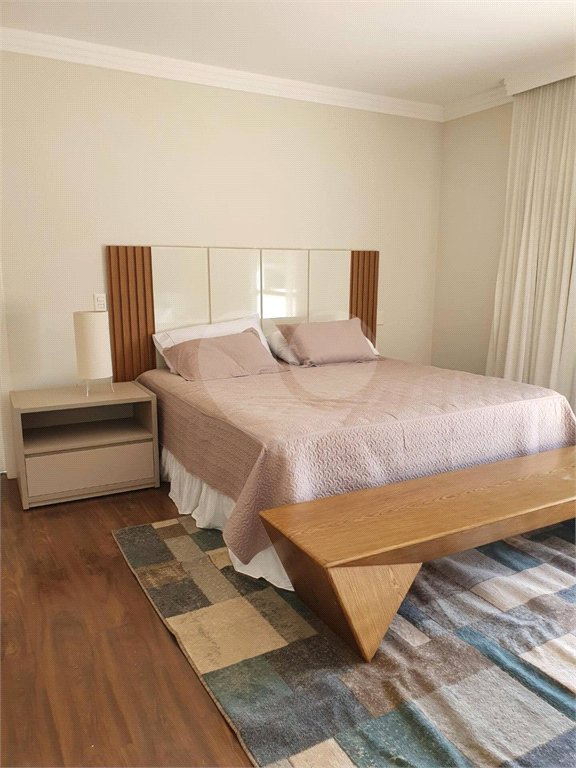 Casa à venda com 5 quartos, sendo 4 suítes, no condomínio Sol Vinhedo, Vinhedo - SP