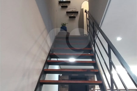 Sobrado à venda com 3 quartos, sendo 1 suíte,  em Alves Dias, São Bernardo do Campo, SP