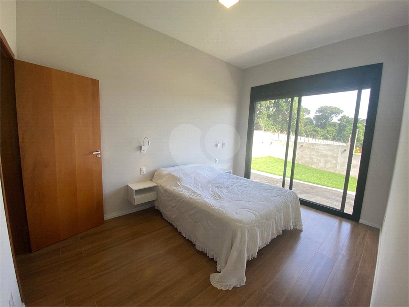 Casa à venda com 3 suítes no condomínio Terras de Santa Teresa, Itupeva - SP