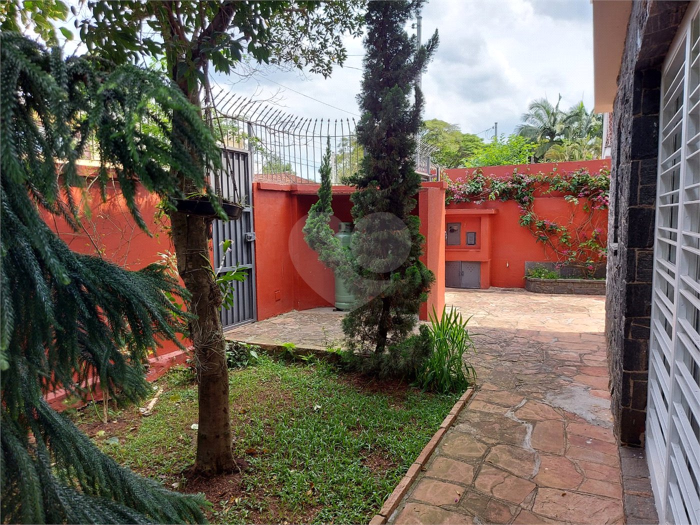 Sobrado à venda com 4 quartos, sendo 2 suítes, em Santo Amaro, São Paulo, SP