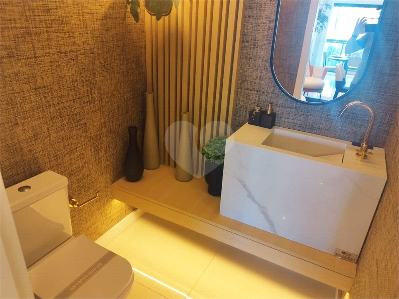 Apartamento à venda com 3 quartos, sendo 2 suítes, em Jardim das Acácias, São Paulo, SP