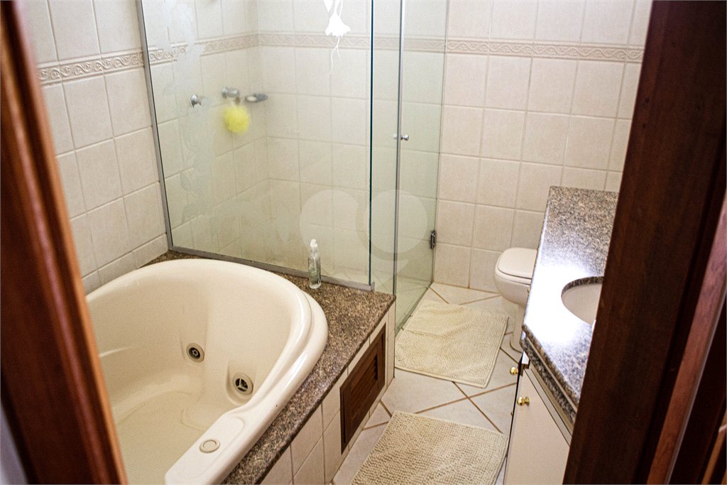 Sítio à venda com 4 quartos, sendo 2 suítes, em Jardim Guaçu, São Roque, SP