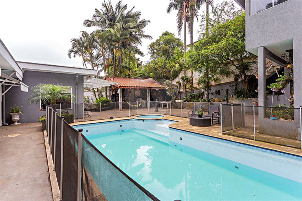 Casa Térrea à venda com 3 quartos, sendo 2 suítes, em Jardim Prudência, São Paulo, SP