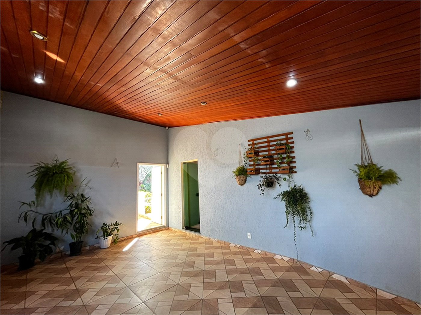 Casa à venda com 3 quartos, sendo 1 suíte, em Vila Nastri, Itapetininga, SP