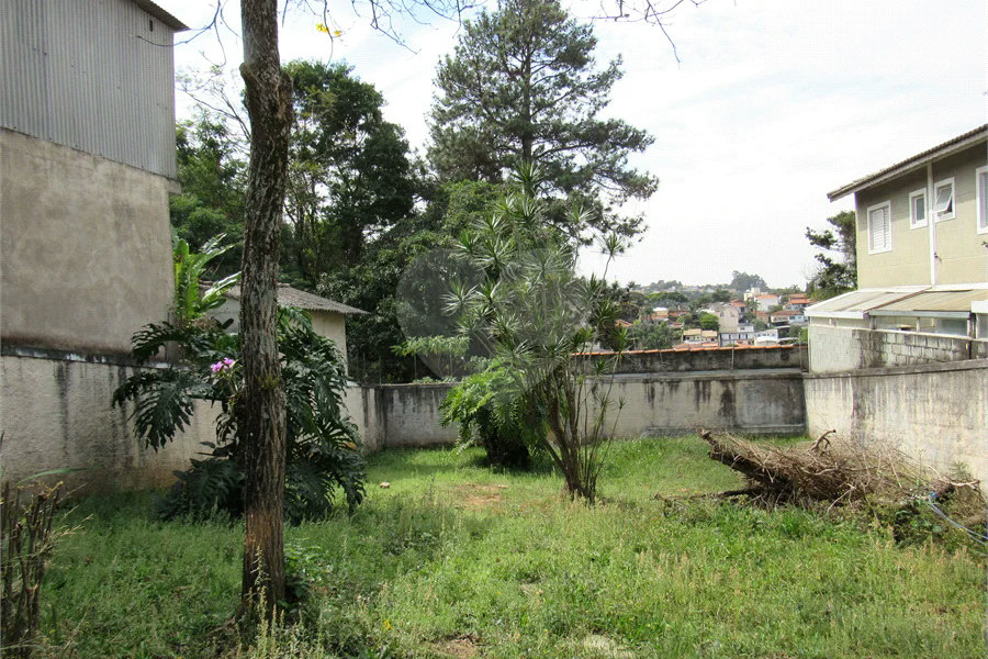 Casa à venda com 3 quartos, sendo 1 suíte,  no condomínio Casa, São Paulo - SP
