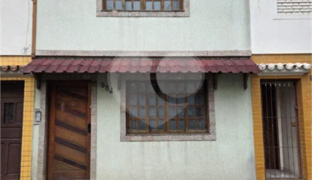 Sobrado à venda com 2 quartos, sendo 1 suíte,  em Vila Gumercindo, São Paulo, SP