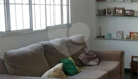 Casa à venda com 3 quartos, sendo 1 suíte,  em Vila Mariana, São Paulo, SP