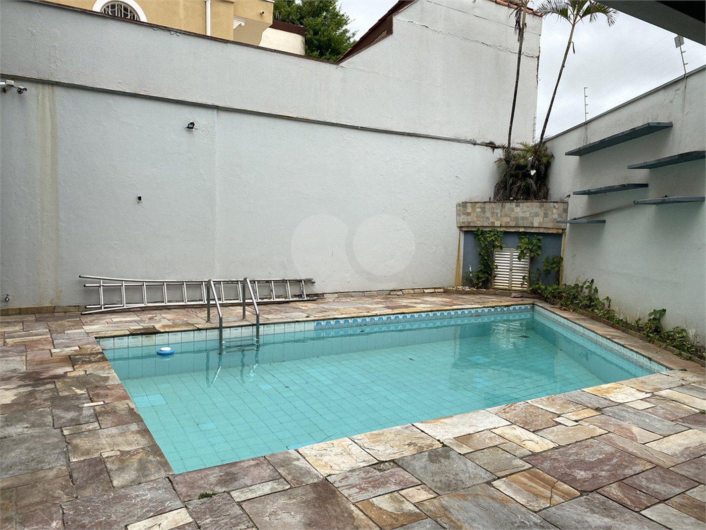 Casa à venda com 3 suítes em Jardim Leonor, São Paulo, SP
