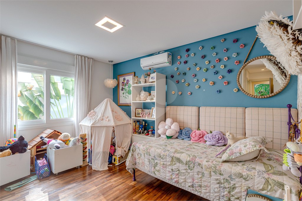 Casa à venda com 4 suítes no condomínio Residencial Canumã, São Paulo - SP