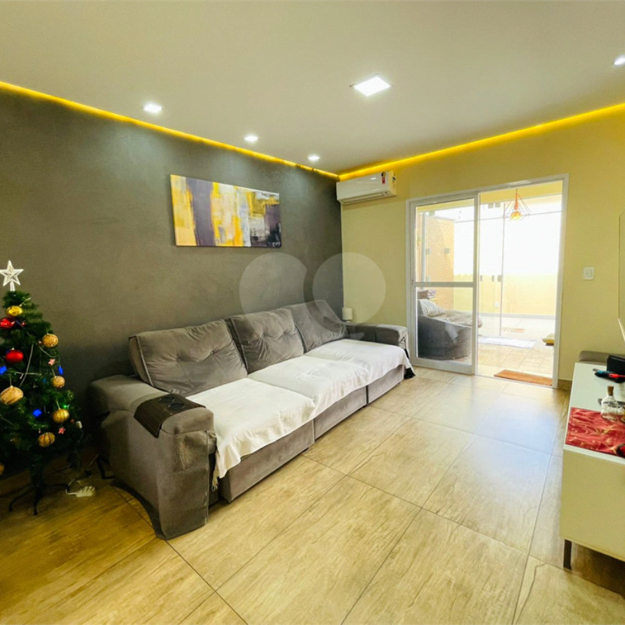 Casa à venda com 3 quartos, sendo 1 suíte, no condomínio Maggiori, Sorocaba - SP