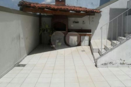 Sobrado à venda com 3 suítes em Jardim Leonor, São Paulo, SP