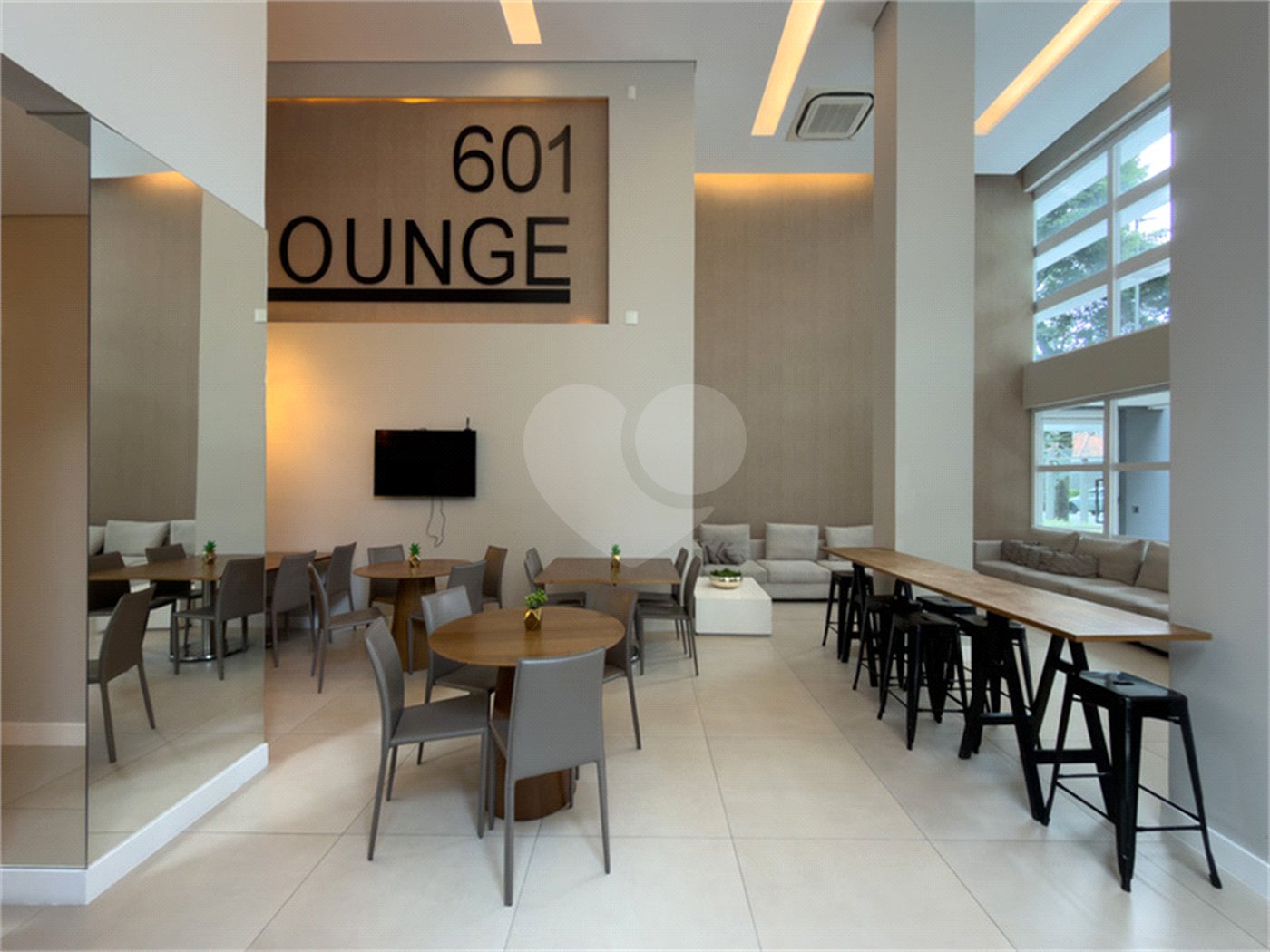 Apartamento à venda com 4 quartos, sendo 2 suítes, em Pinheiros, São Paulo, SP