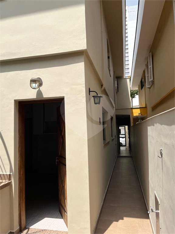 Sobrado à venda com 3 quartos, sendo 1 suíte, em Chácara Santo Antônio, São Paulo, SP