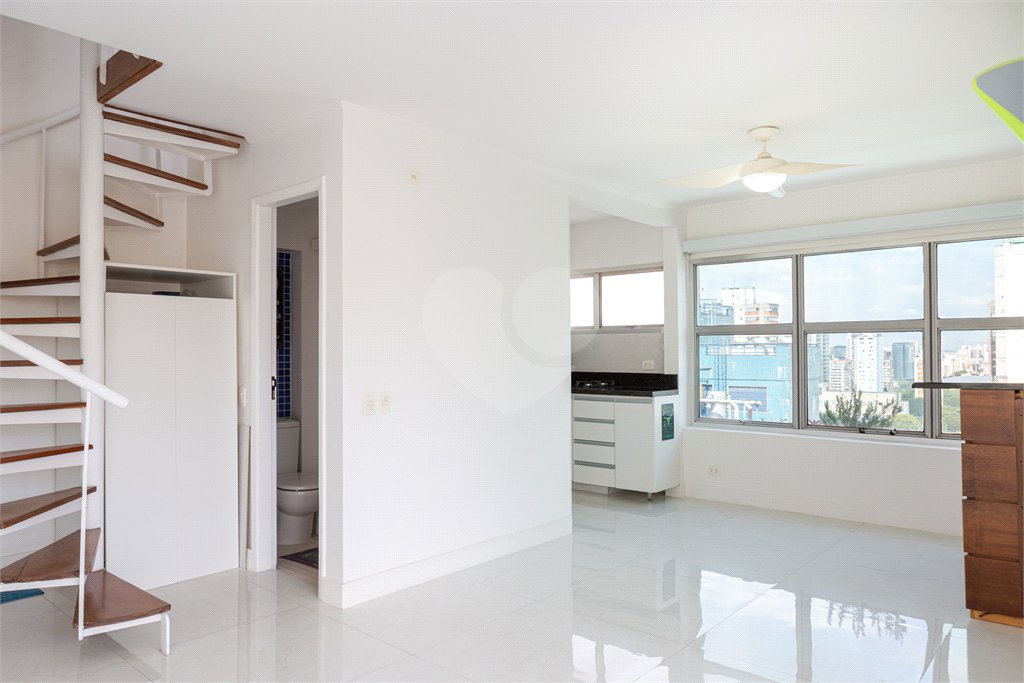 Duplex à venda com 2 quartos, sendo 1 suíte, em Vila Clementino, São Paulo, SP