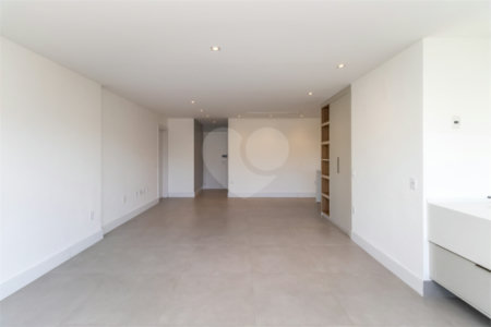 Apartamento à venda com 3 suítes em Campo Belo, São Paulo, SP