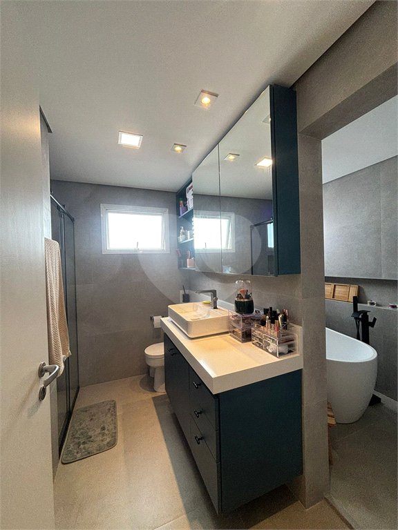 Apartamento à venda com 3 quartos, sendo 1 suíte, em Vila Paulicéia, São Paulo, SP