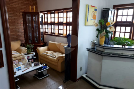 Sobrado à venda com 5 quartos, sendo 4 suítes, em Santa Rosa, Vinhedo, SP
