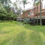 Sobrado à venda com 4 suítes em Jardim Cordeiro, São Paulo, SP