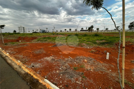 Terreno à venda no condomínio Residencial Quinta das Palmeiras, Itapetininga - SP