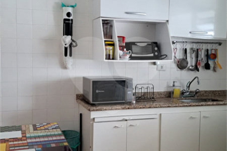 Apartamento à venda com 3 quartos, sendo 1 suíte,  em Vila Olímpia, São Paulo, SP