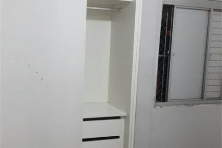 Apartamento à venda com 2 quartos em Vila das Belezas, São Paulo, SP