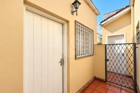 Casa Térrea à venda com 3 quartos, sendo 2 suítes,  em Brooklin Velho, São Paulo, SP