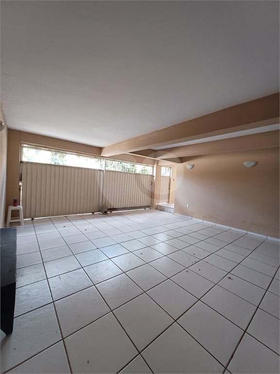 Sobrado à venda com 2 quartos em Jardim Ana Maria, Sorocaba, SP