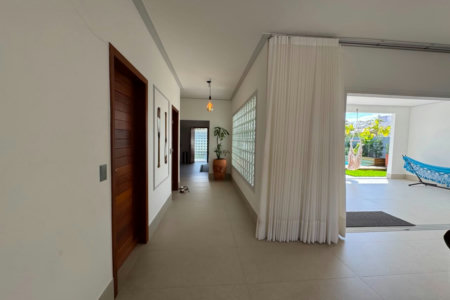 Casa para alugar com 2 suítes, no condomínio Outeiro São Francisco, Porto Seguro - BA