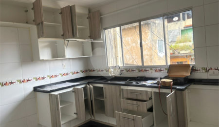 Casa à venda com 3 quartos, sendo 1 suíte,  em Jardim Catarina, São Paulo, SP