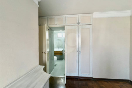 Apartamento à venda com 4 quartos, sendo 1 suíte, em Chácara Santo Antônio, São Paulo, SP