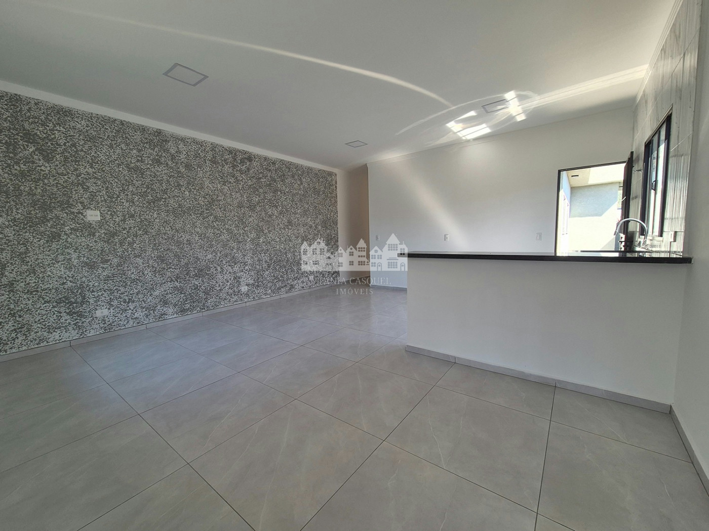 Casa térrea à venda com 3 quartos, sendo 1 suíte, em Vila Bonsai, Atibaia - SP