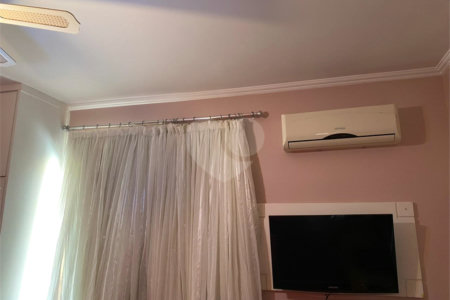 Sobrado à venda com 3 suítes em Vila Mazzei, São Paulo, SP