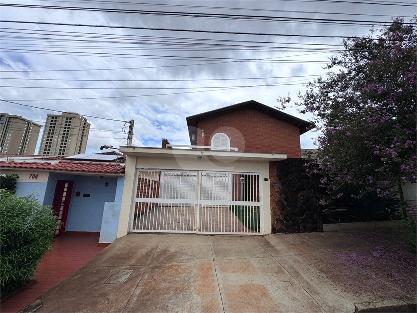 Sobrado à venda com 4 quartos, sendo 3 suítes, em Jardim América, Ribeirão Preto, SP