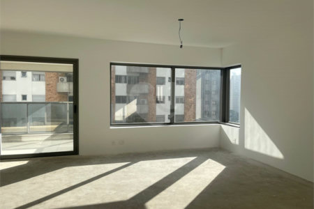 Apartamento à venda com 3 suítes em Campo Belo, São Paulo, SP