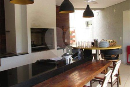 Casa à venda com 3 quartos, sendo 1 suíte, no condomínio Alpes de Vinhedo, Vinhedo - SP
