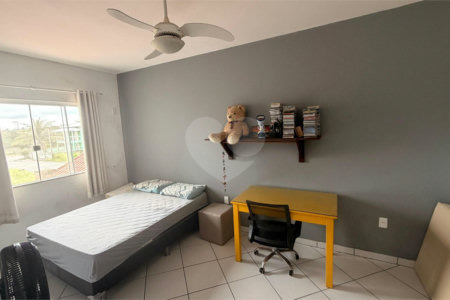 Casa em condomínio à venda com 4 quartos, sendo 2 suítes, em Monte Alto, Arraial do Cabo, RJ
