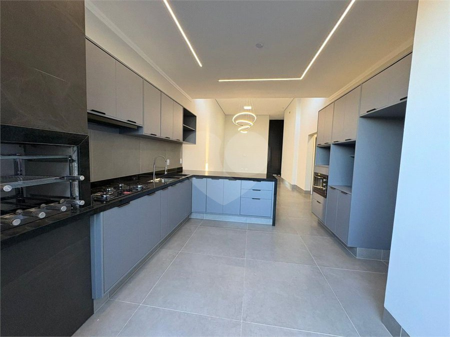 Casa à venda com 3 suítes em Residencial Tivoli, Araraquara, SP