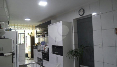 Sobrado à venda com 4 quartos, sendo 2 suítes,  em Santana, São Paulo, SP
