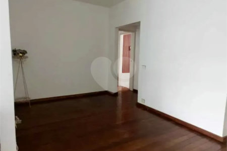 Apartamento à venda com 3 quartos, sendo 2 suítes, em Maracanã, Rio de Janeiro, RJ
