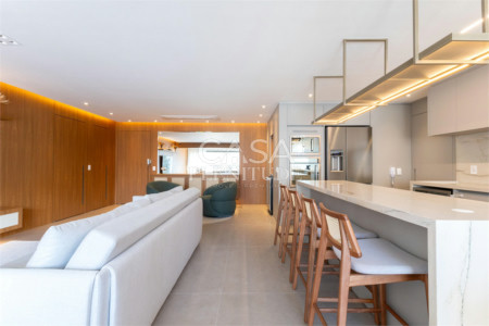 Apartamento à venda com 3 suítes em Moema, São Paulo, SP