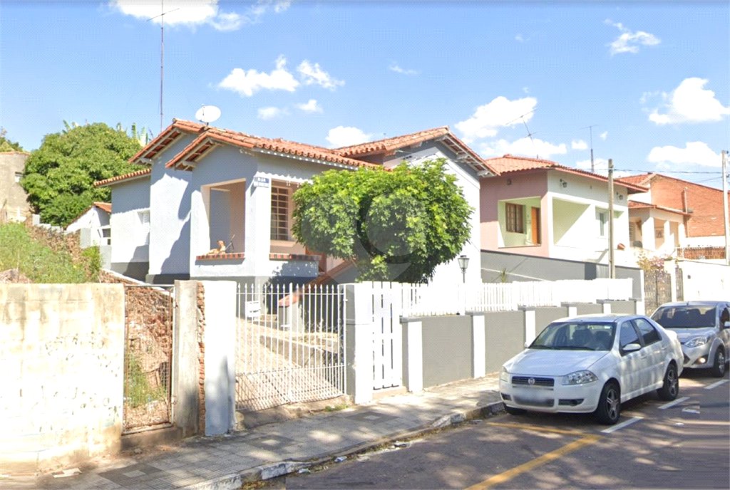 Casa à venda com 2 quartos no Centro, Vinhedo, SP