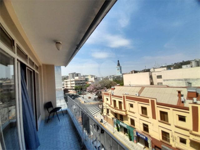 Apartamento à venda com 3 quartos, sendo 1 suíte,  no Centro, Serra Negra, SP