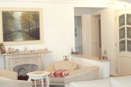 Apartamento em Moema