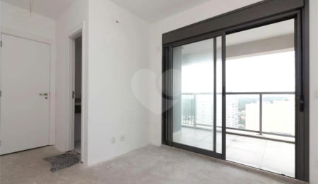 Apartamento à venda com 3 quartos, sendo 1 suíte,  em Pinheiros, São Paulo, SP