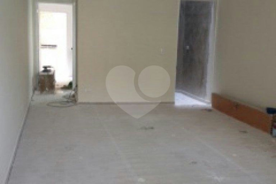 Sobrado à venda com 3 suítes em Vila Nova Cachoeirinha, São Paulo, SP